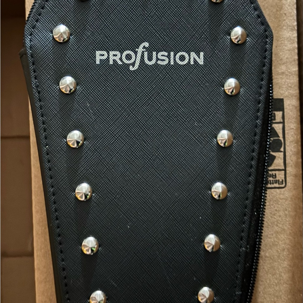 Profusion Black Studded Make Up Brush/Case